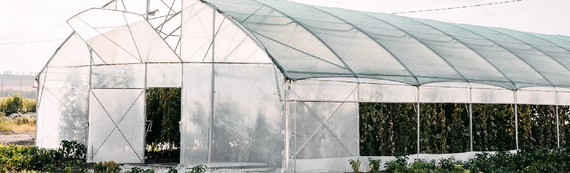Safe And Reliable Glass Greenhouse in Three Lakes